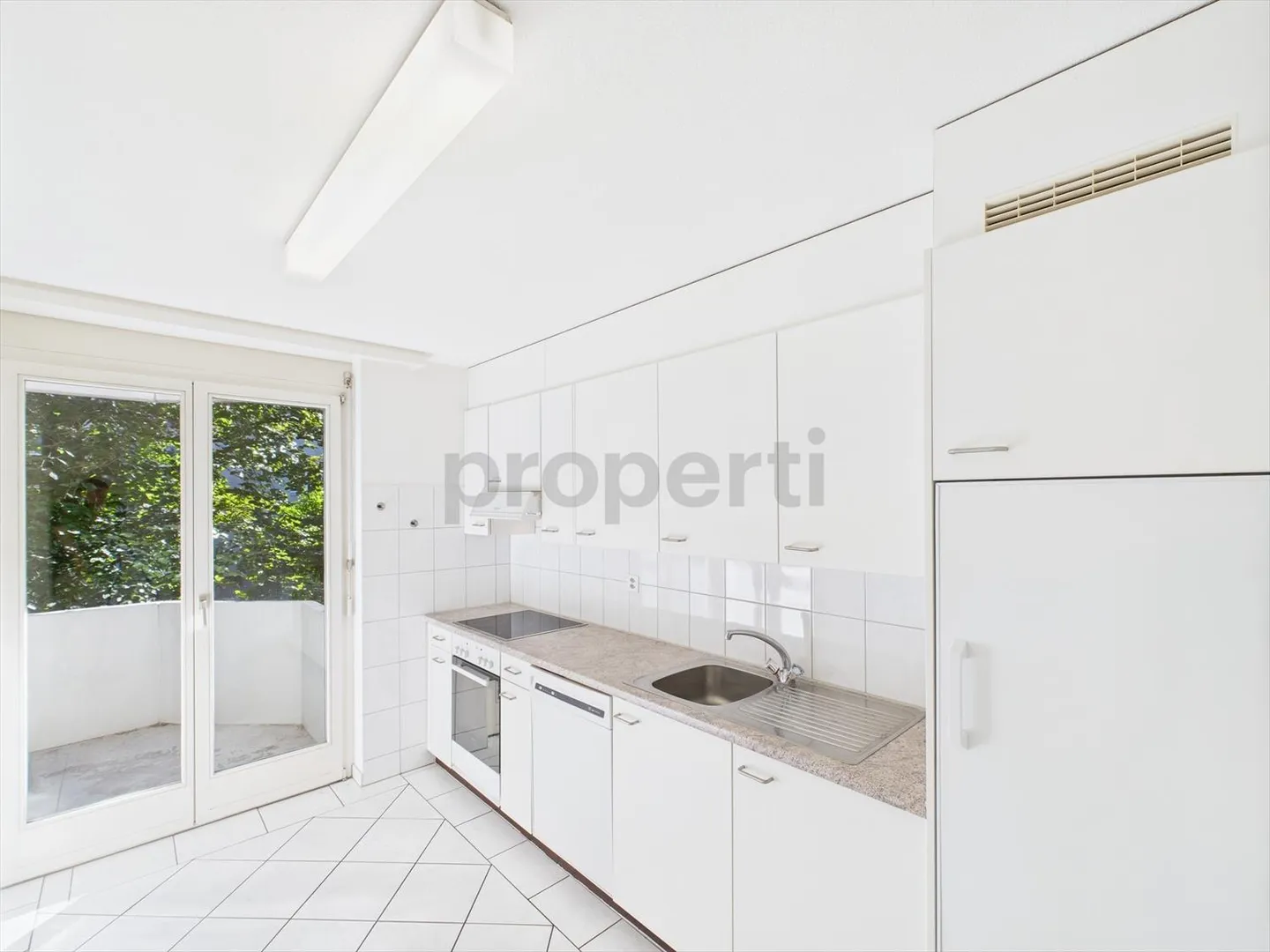 Casa moderna e accogliente a Bottmingen con questo appartamento di 3,5 stanze - Foto 2 di 11