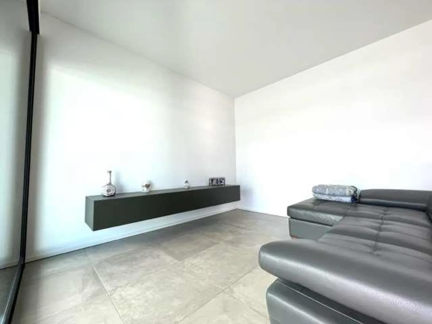 Appartamento di alto standard con terrazza - Foto 8 di 13