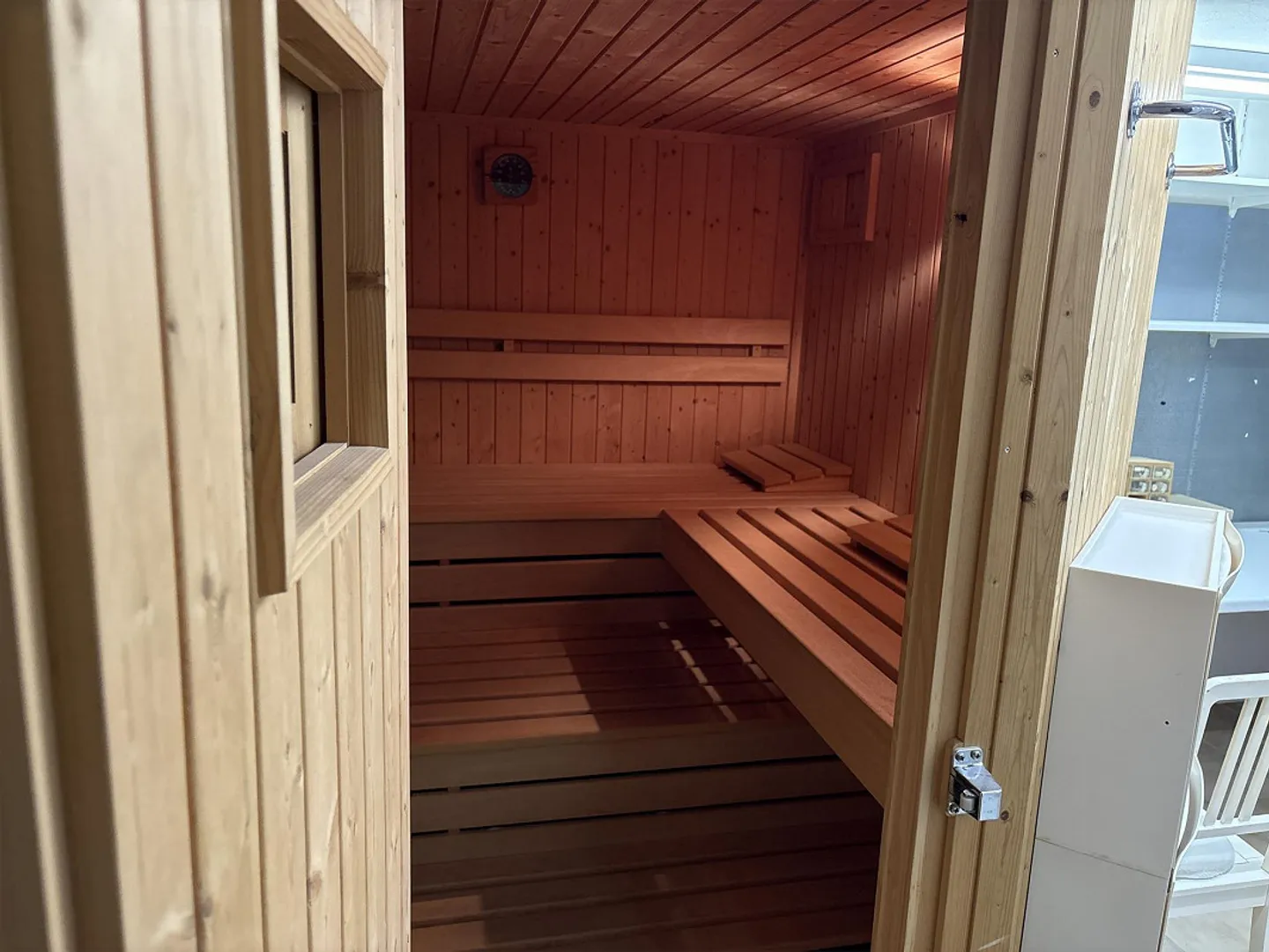 6½-Room Single-Family House with Pool in a Quiet Location in Wabern - Photo 19 of 22