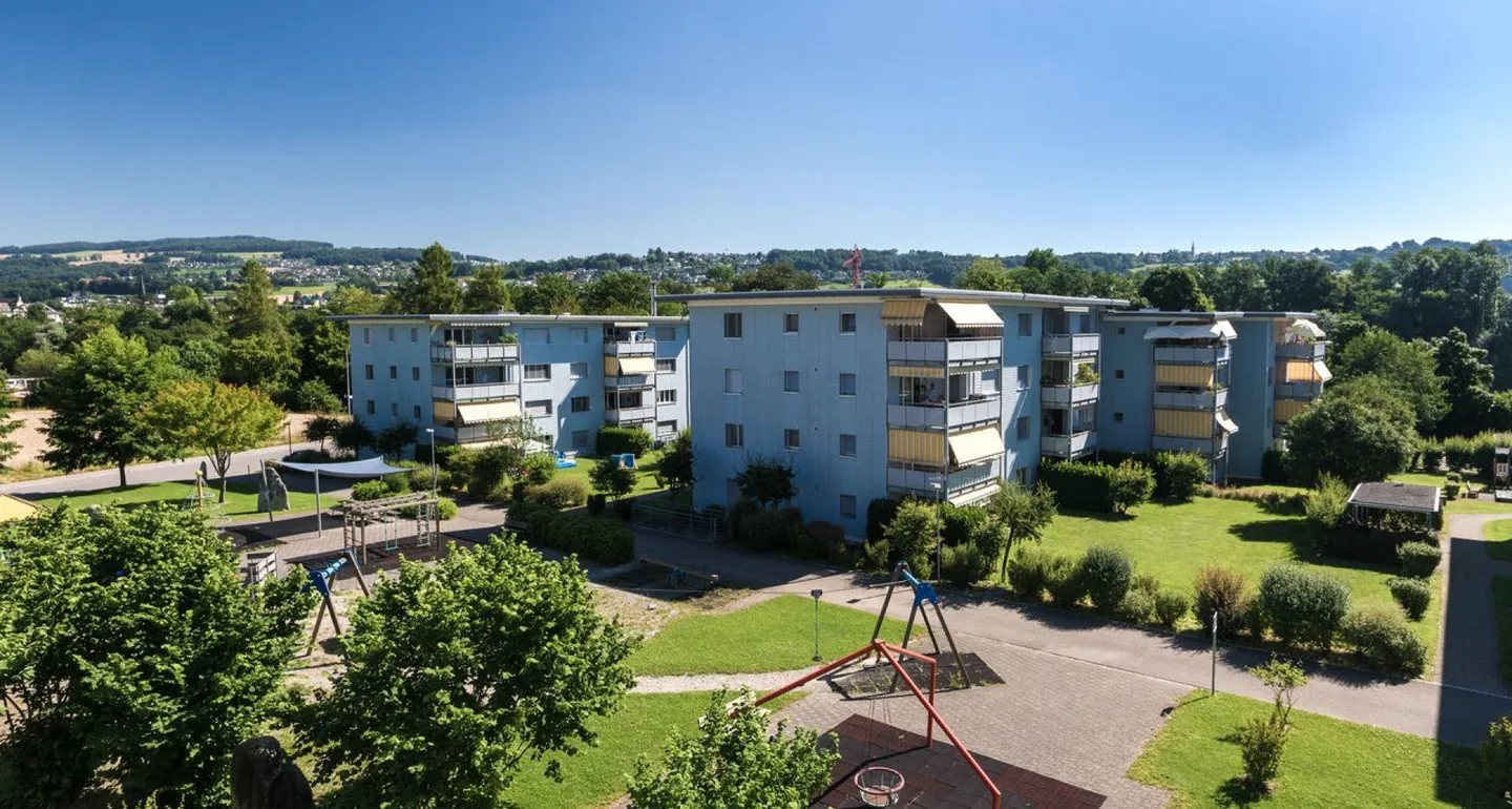 Bright | Child-friendly | with large cellar - Photo 1 of 12