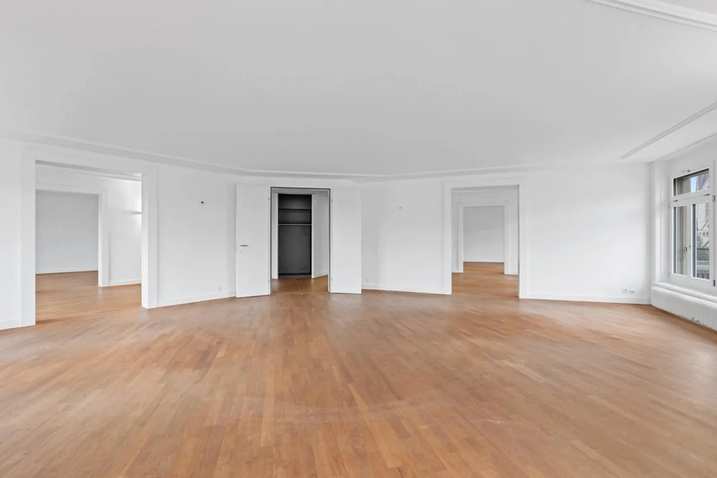 Representative Office-Practice Rooms, St. Leonhardspark - Photo 8 of 21