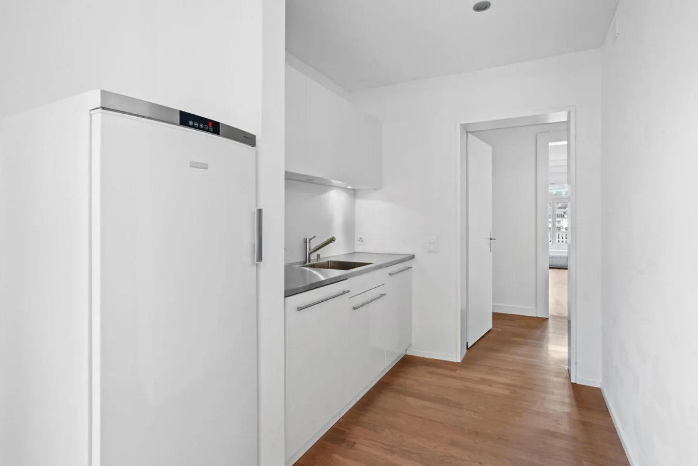 Representative Office-Practice Rooms, St. Leonhardspark - Photo 13 of 21