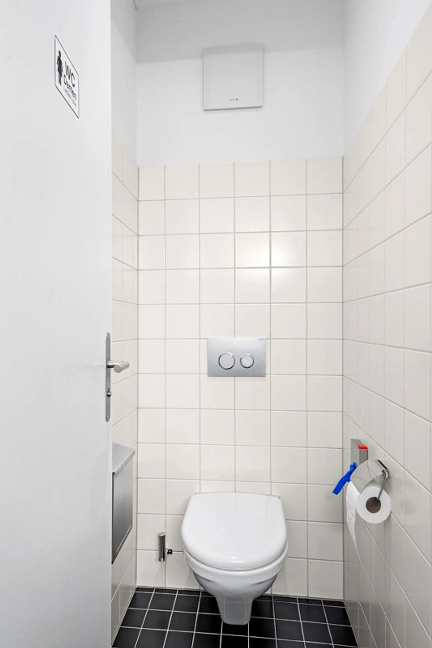 Representative Office-Practice Rooms, St. Leonhardspark - Photo 15 of 21