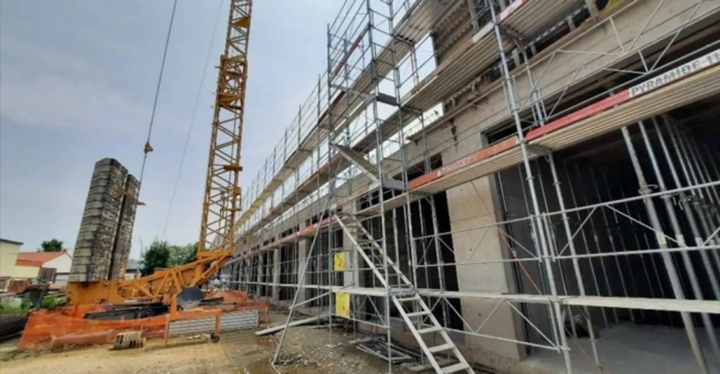 Edificio ad uso misto in affitto - Foto 1 di 2