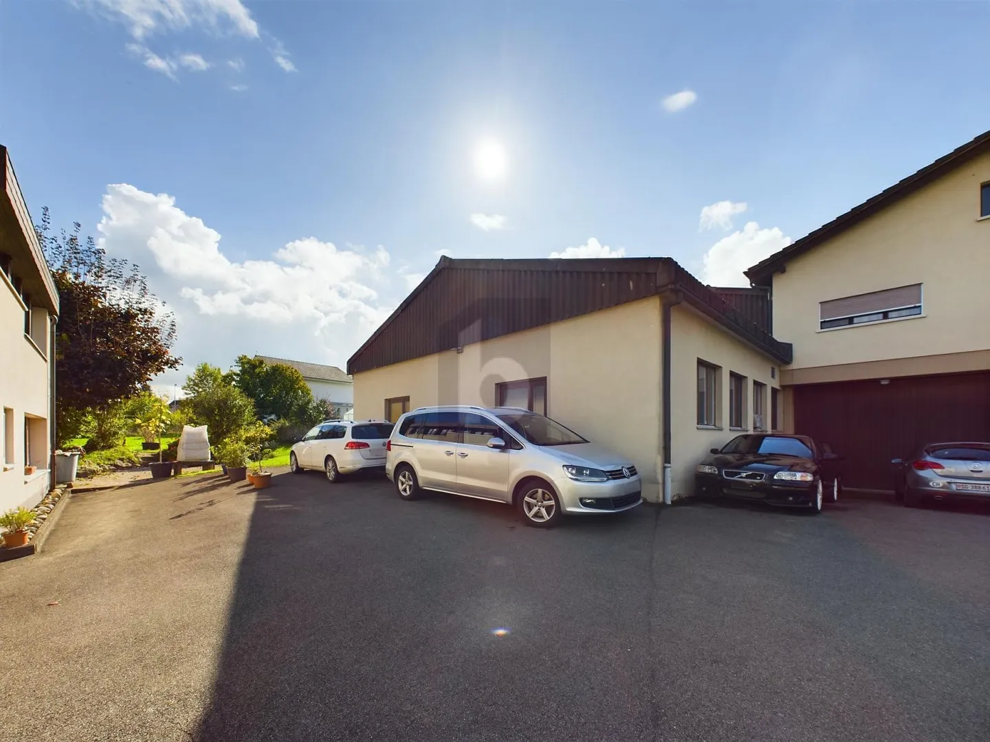 SPACIEUX ET POLYVALENT - Photo 2 sur 6