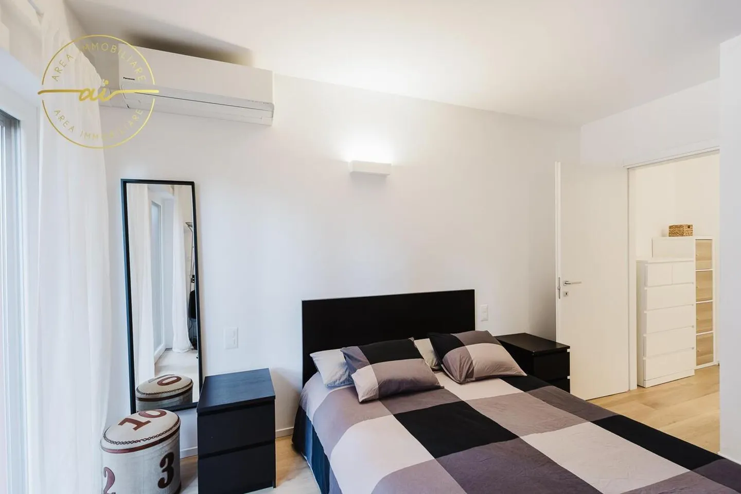 ELEGANTE ED AMPIO APPARTAMENTO 2.5 LOCALI A LUGANO - Foto 8 di 13