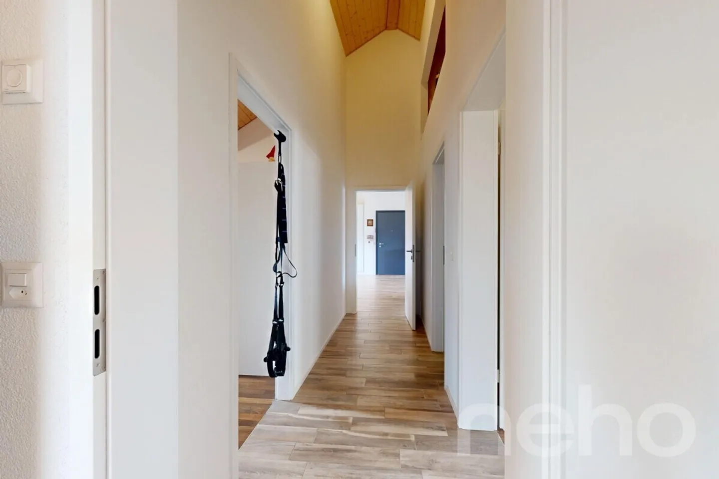 Helles Penthouse mit großzügigen Volumen - Foto 10 von 12