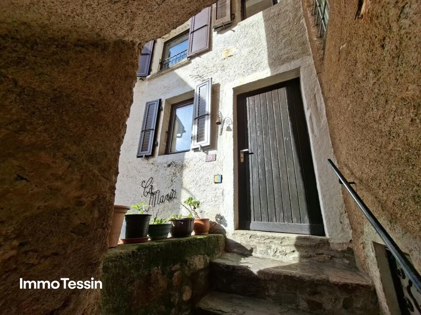 Authentic Ticino House with Lots of Charm in a Quiet Location in the Heart... - Photo 3 of 13