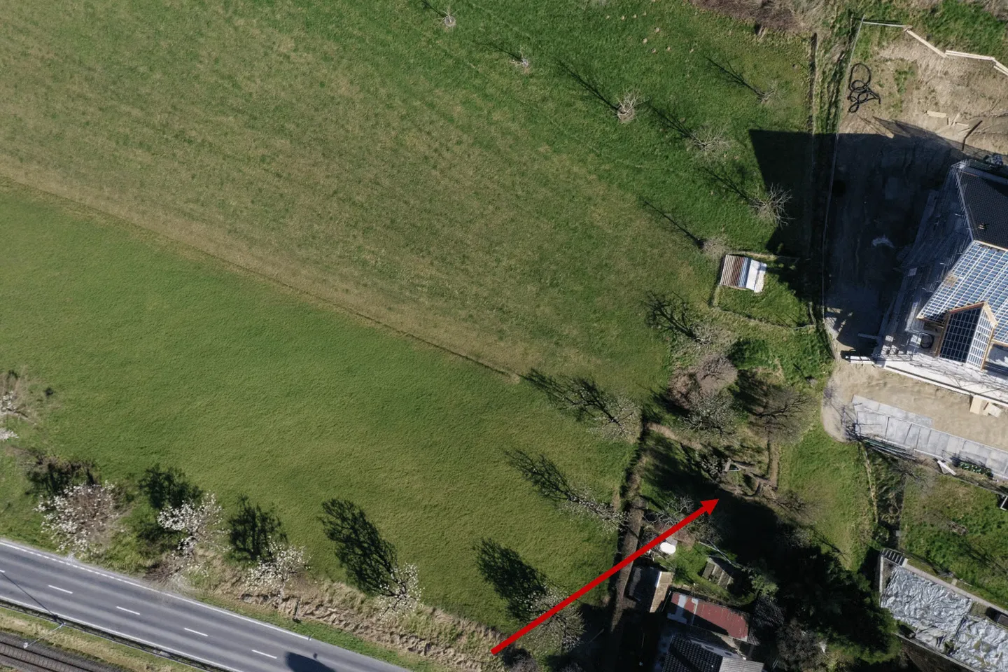 Dreamlike building plot adjacent to the agricultural zone - perfect location for your own home - Photo 3 of 3