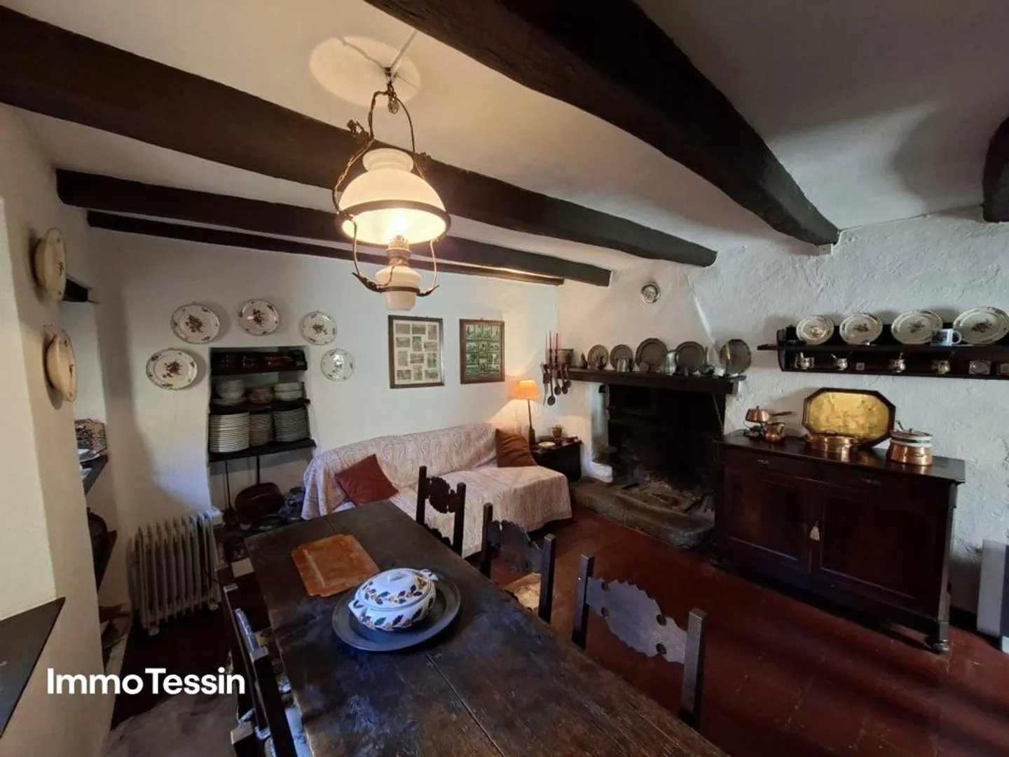 Authentic Ticino House with Lots of Charm in a Quiet Location in the Heart... - Photo 9 of 13