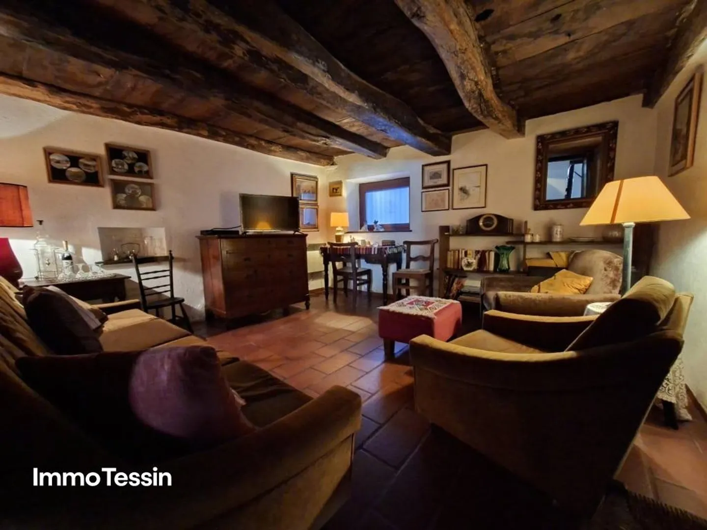 Authentic Ticino House with Lots of Charm in a Quiet Location in the Heart... - Photo 6 of 13