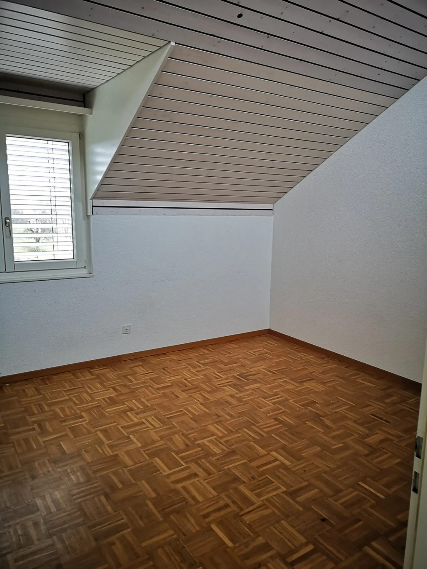 Special Offer for Investors! 4.5-Room Apartment with Balcony - Photo 5 of 7