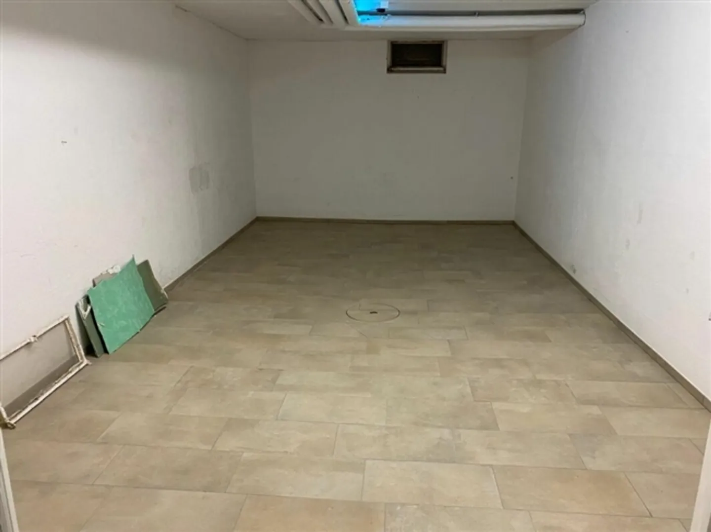 Salle de loisirs / bricolage à Bahnhofstrasse 35 à Bürglen - Photo 2 sur 6