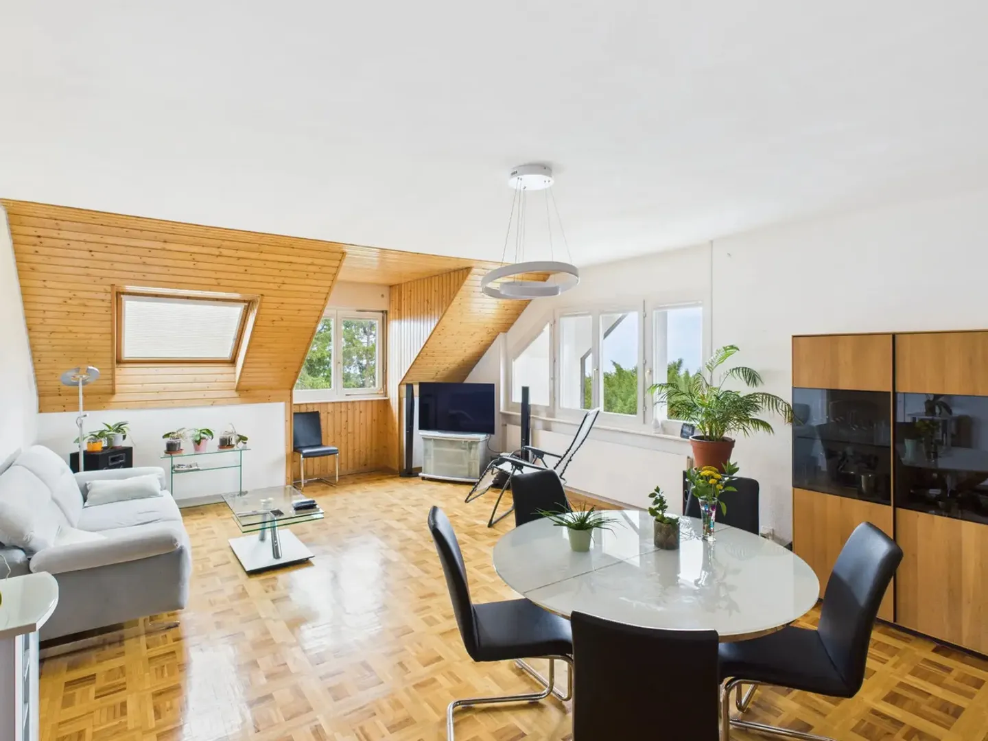 Charming Apartment with Lake View - Photo 1 of 8