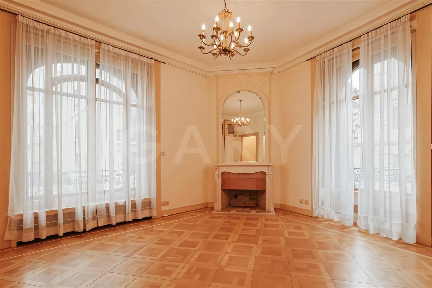 Appartement 9 pièces - Photo 5 sur 6