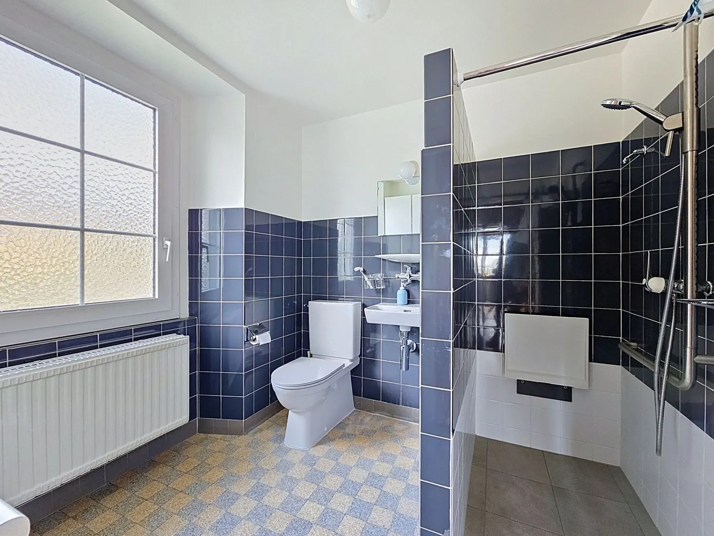 Ideal for a couple with a large garden - Photo 12 of 21