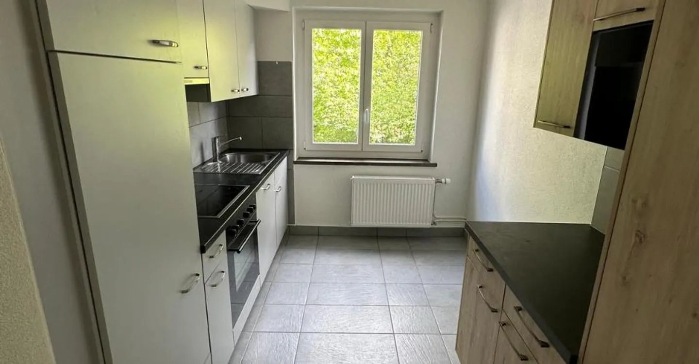 In affitto: Bellissimo appartamento di 2.5 locali con balcone - Lavoir 1, Cortébert - Foto 6 di 8
