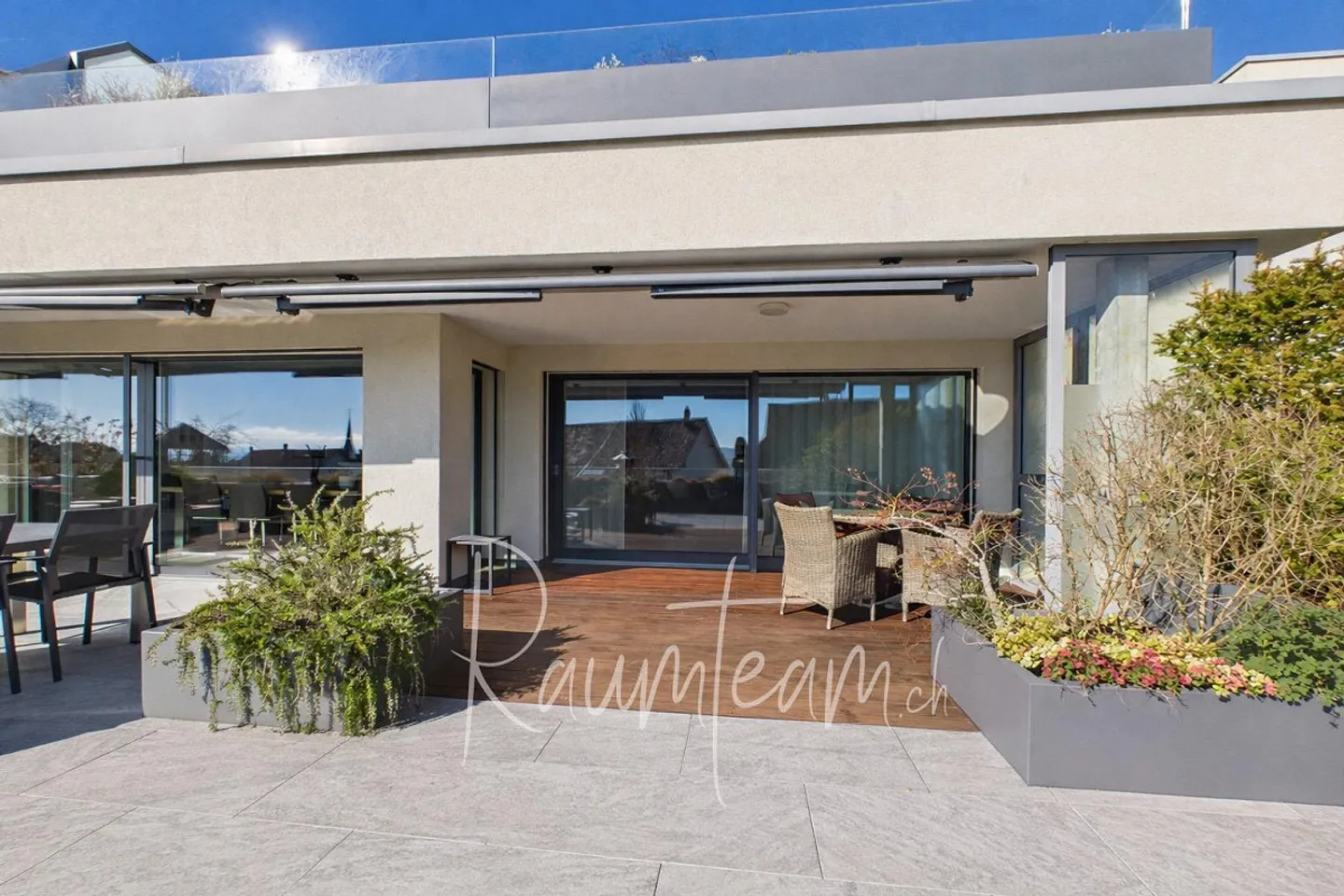 Dreamy, sunny terrace apartment with mountain view - Photo 17 of 22