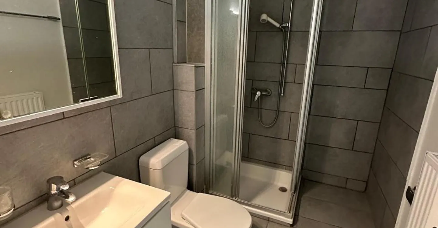 In affitto: Bellissimo appartamento di 2.5 locali con balcone - Lavoir 1, Cortébert - Foto 4 di 8