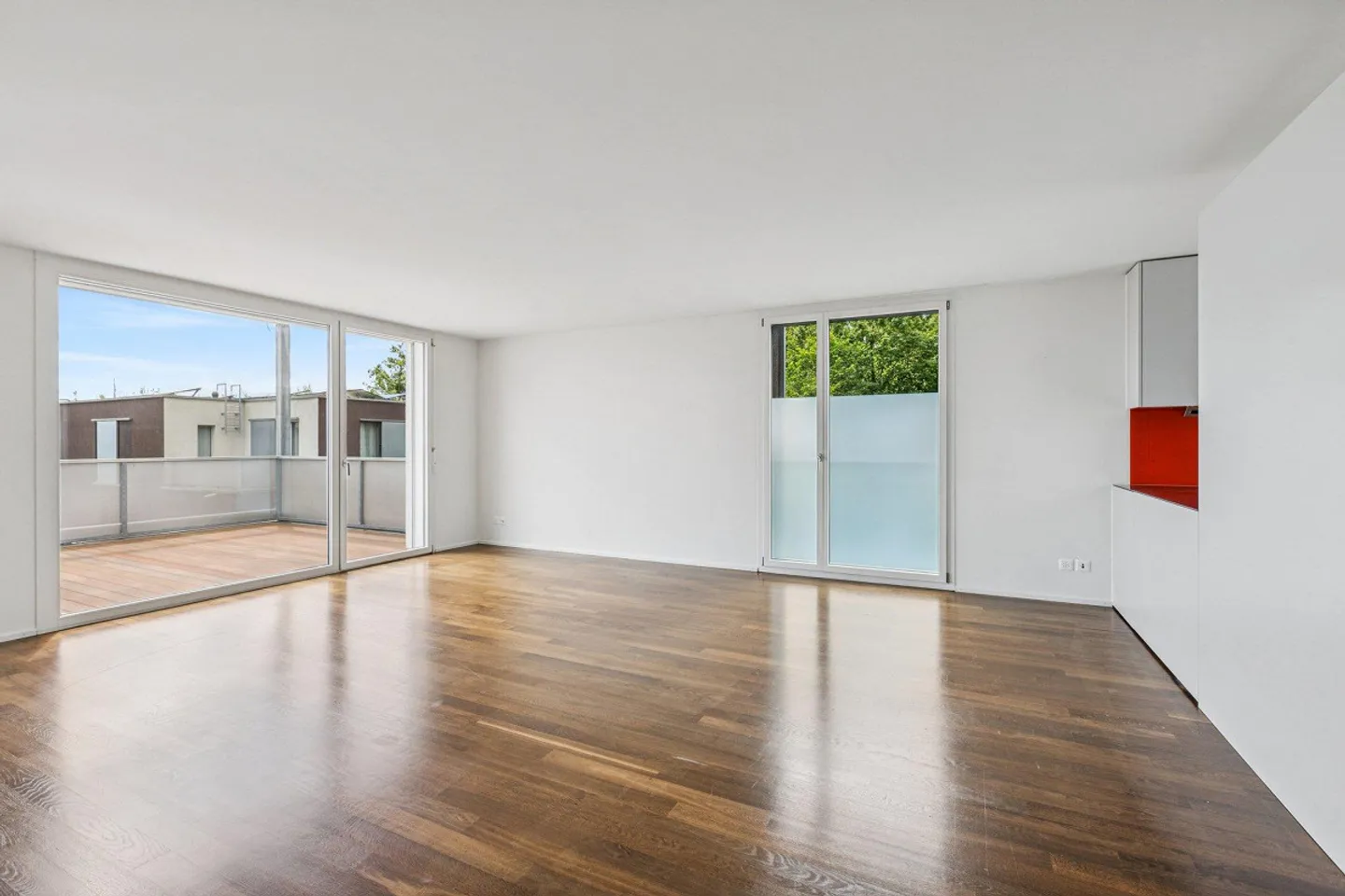 Charming Apartment with Private Beach - Photo 1 of 9