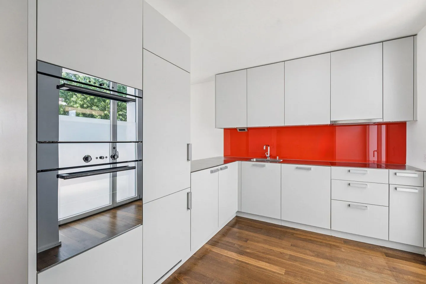 Charming Apartment with Private Beach - Photo 2 of 9