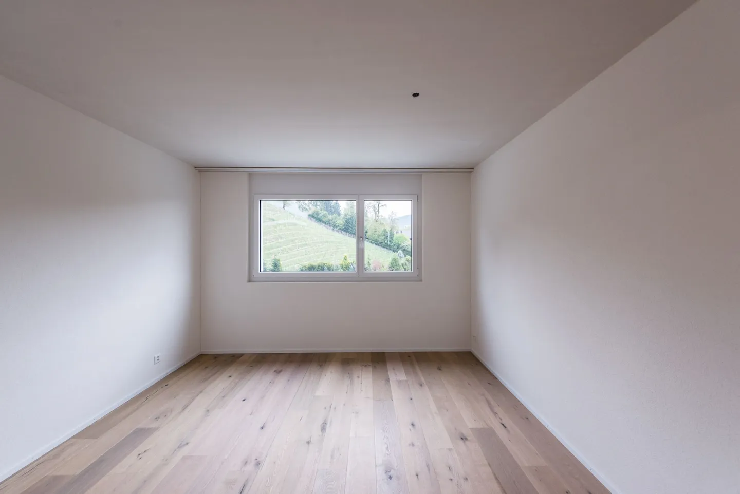 appartement de 3,5 pièces de haute qualité dans un emplacement central - Photo 4 sur 8