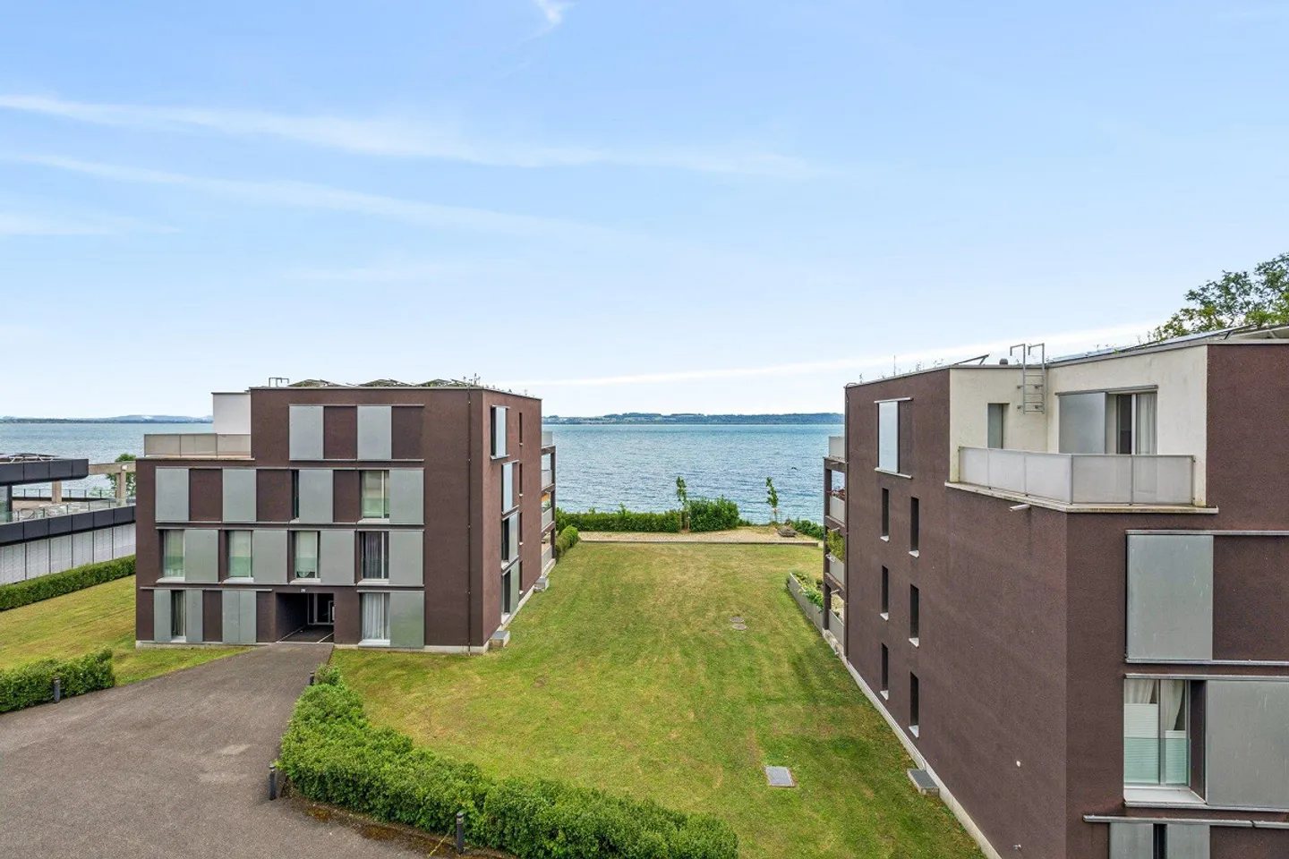 Charming Apartment with Private Beach - Photo 9 of 9