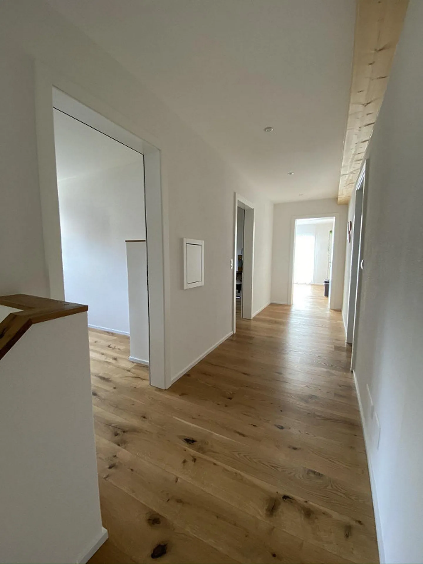 Parte di una casa in un tranquillo quartiere di case unifamiliari - Foto 7 di 16