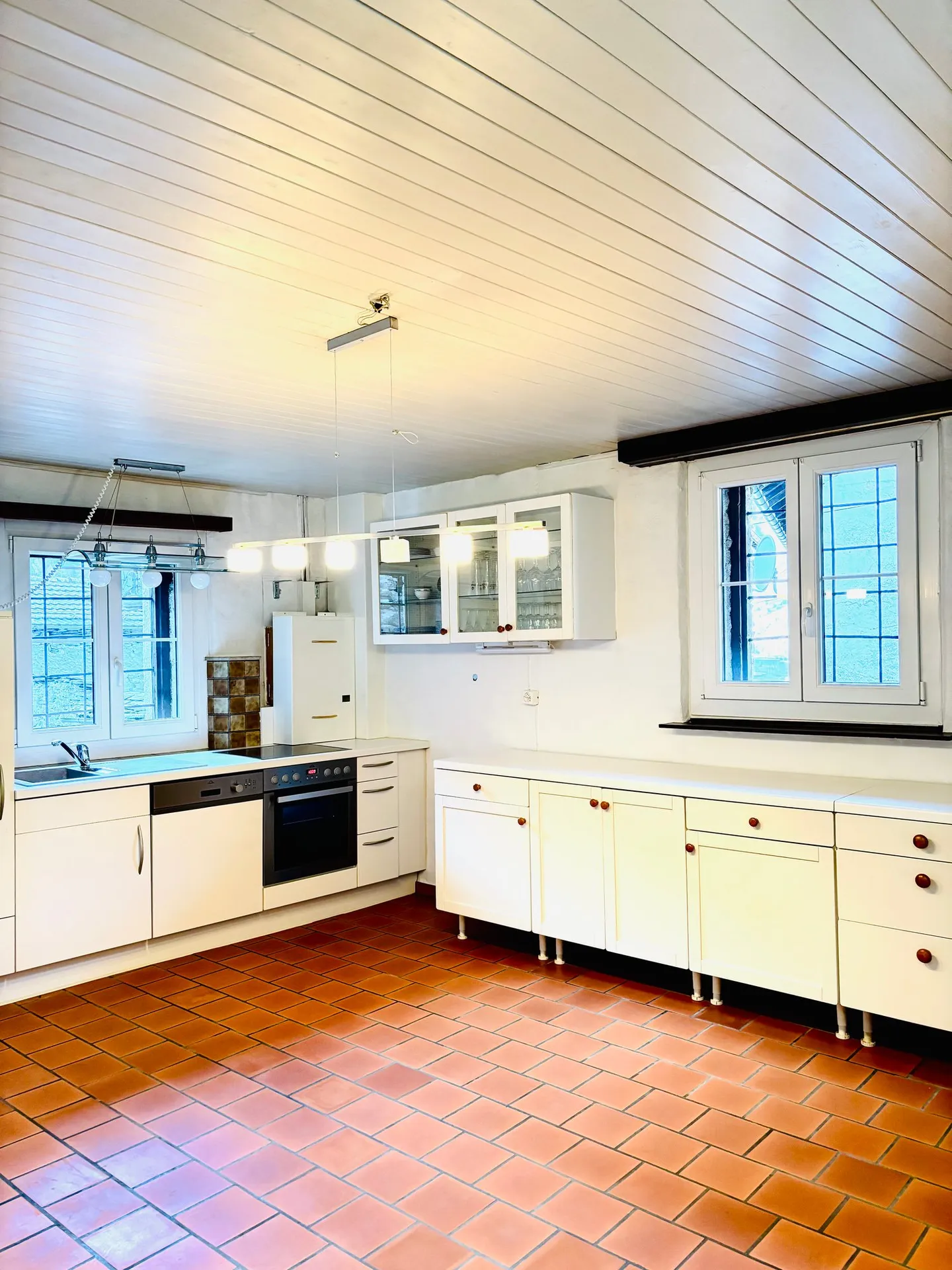 Maison en Pierre Rustique avec Cheminée, Four à Pizza et Chapelle - Photo 8 sur 22