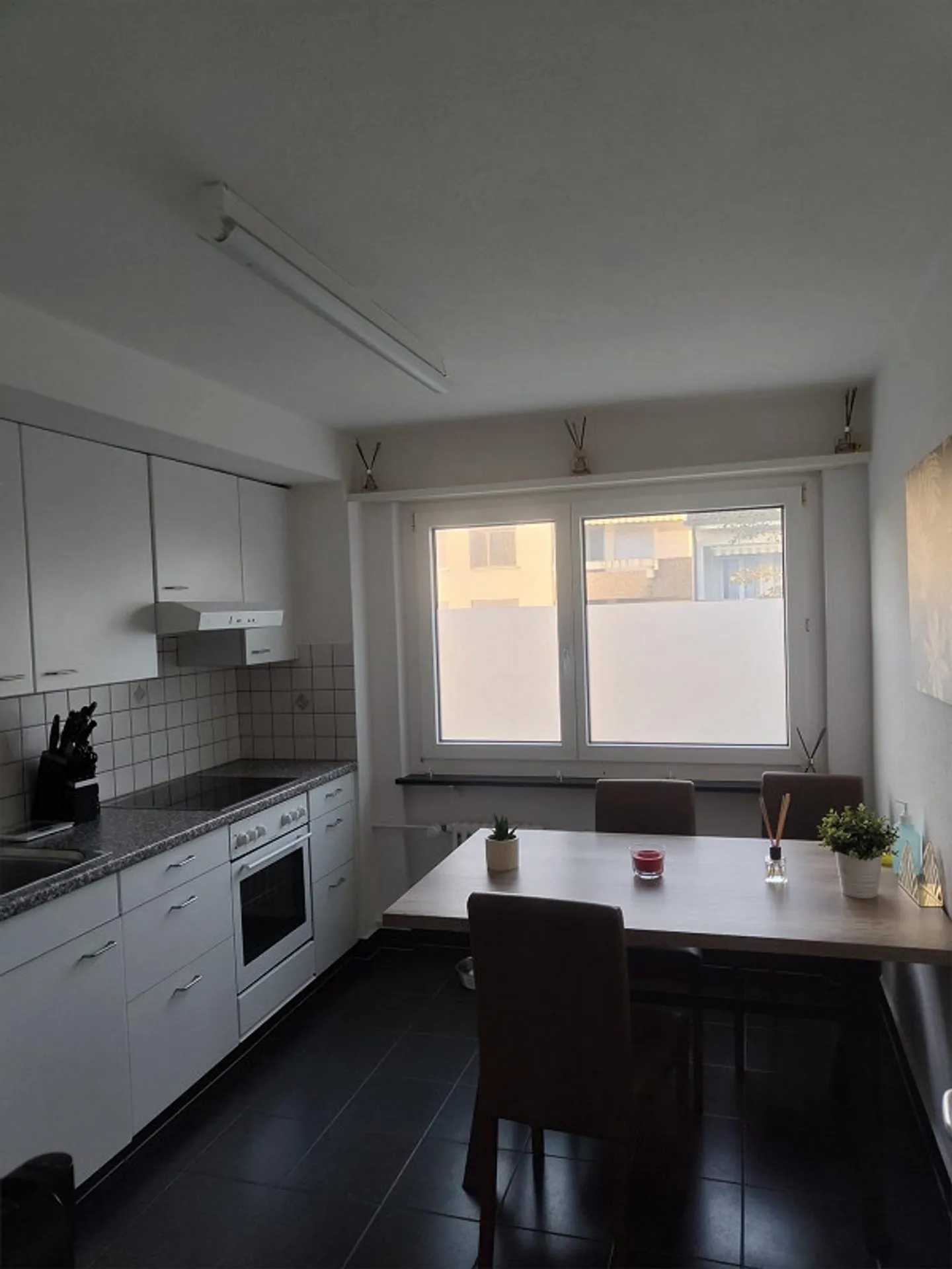 Appartement lumineux de 4,5 pièces avec balcon à Dürrenasch - Photo 8 sur 8