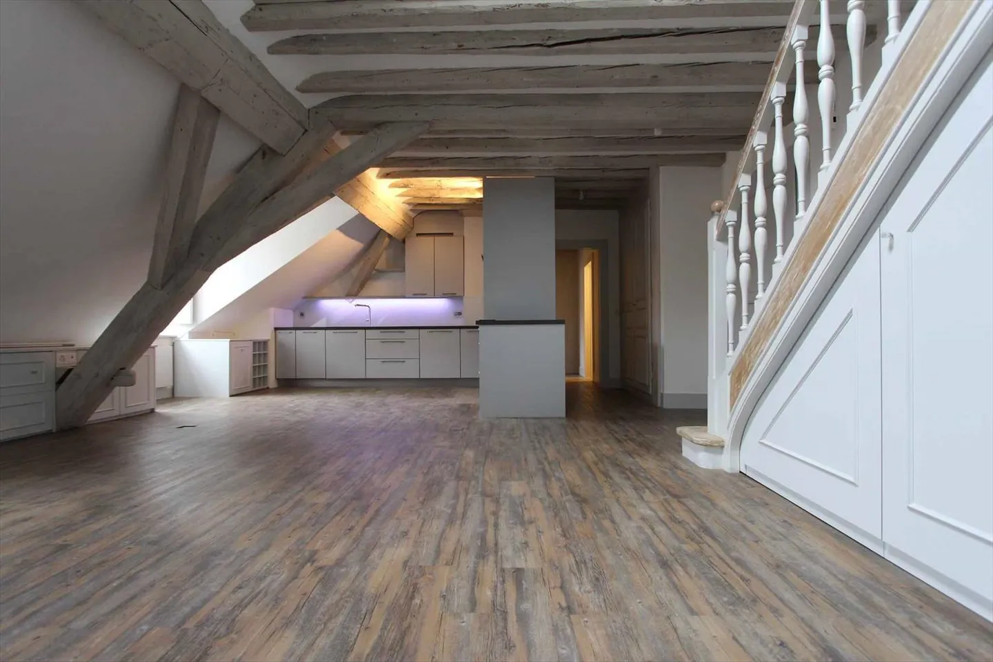 Letzte Etage 4.5 Zimmer - Foto 2 von 7