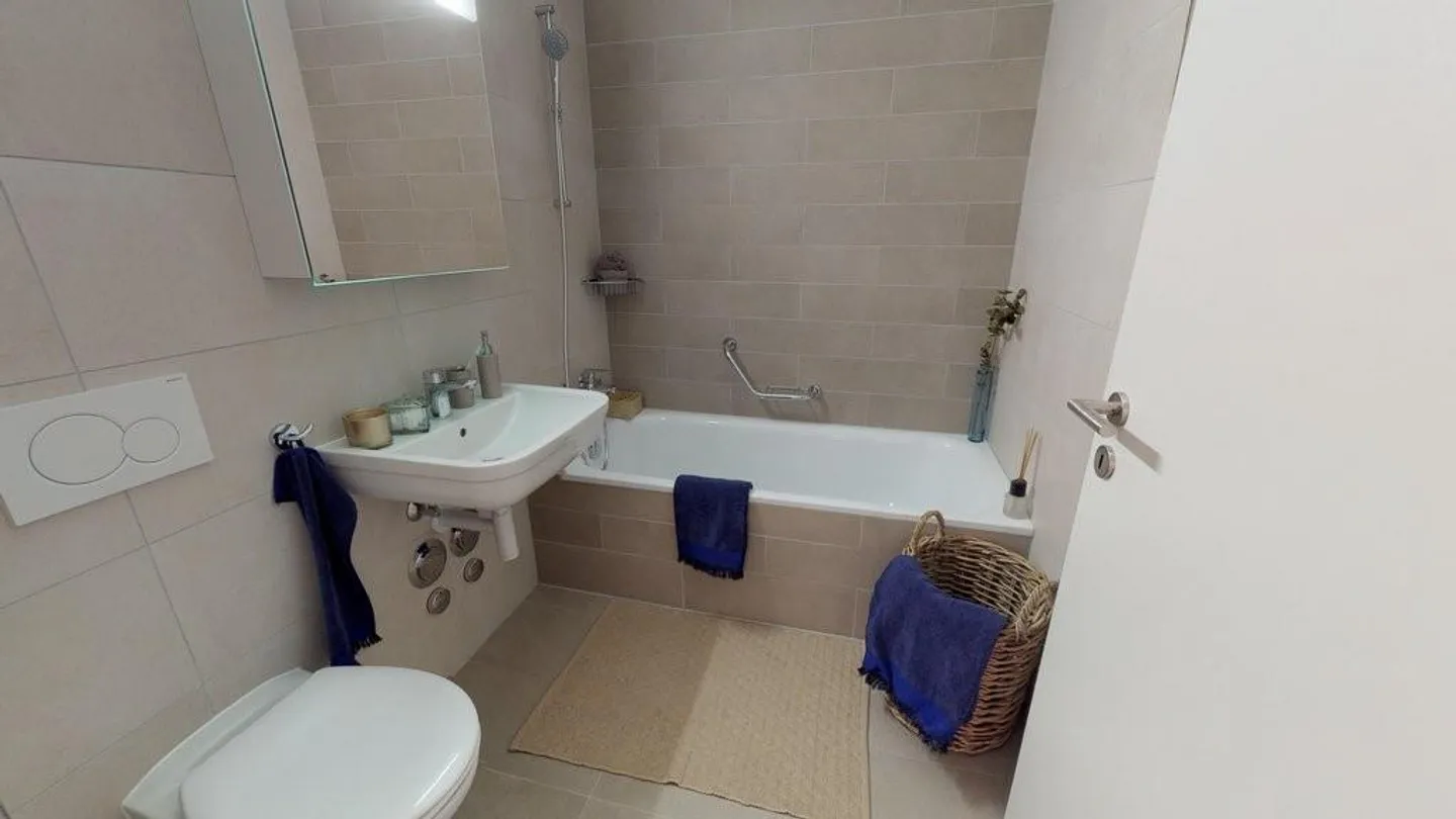 Appartement des temps récents, près du centre-ville - Photo 5 sur 7