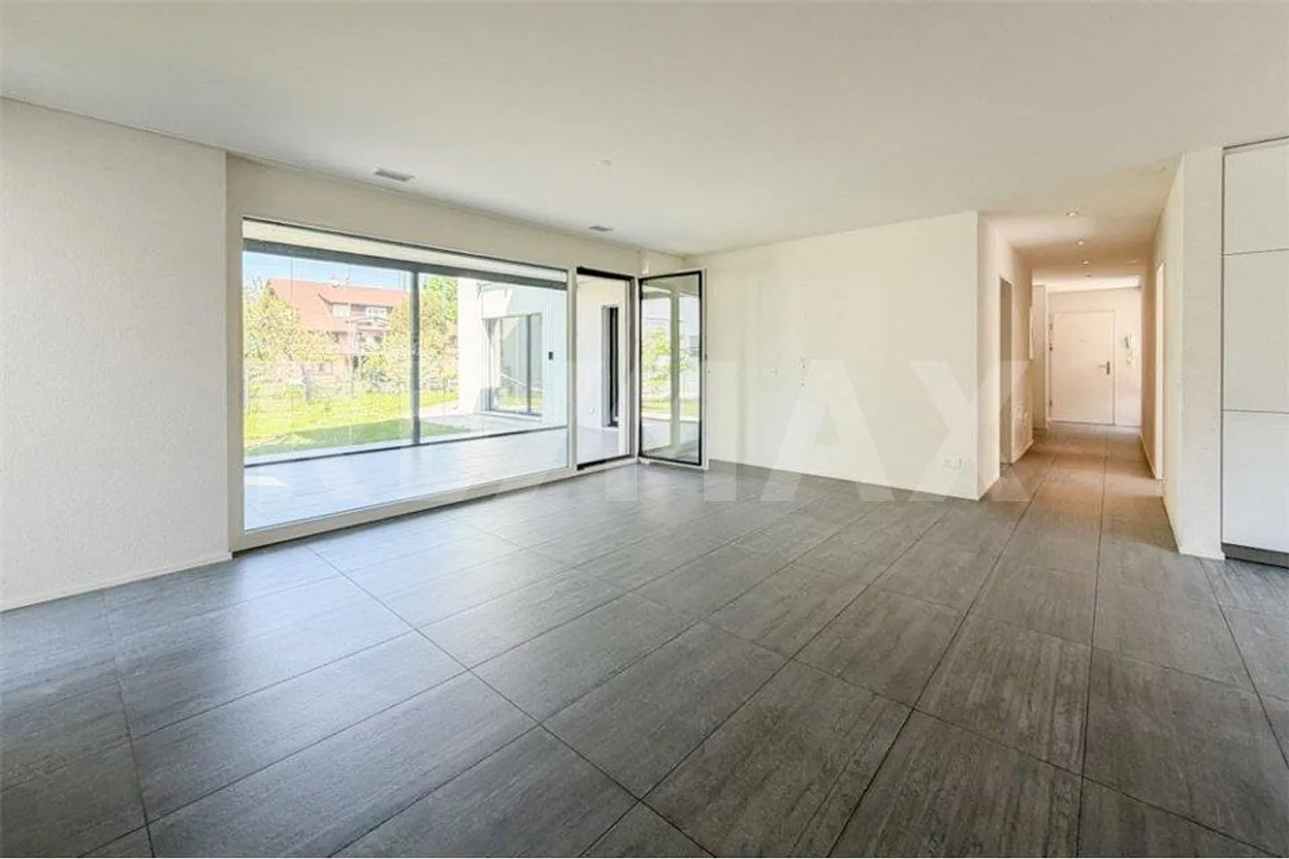 Your personal retreat in the green – stylish 4.5 room garden apartment - Photo 2 of 13