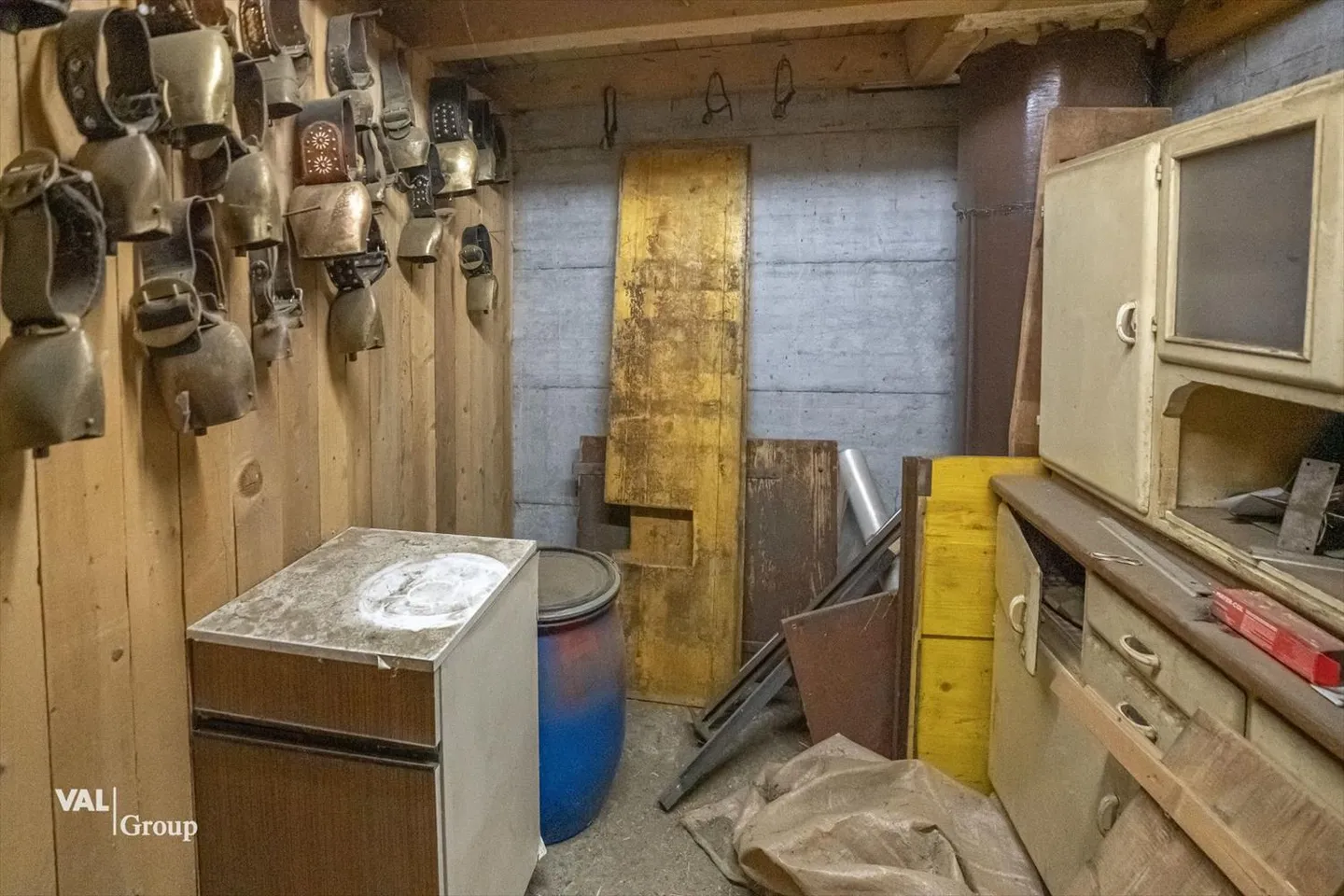Stalla, Fienile e Garage in una Bella Posizione - Foto 6 di 9