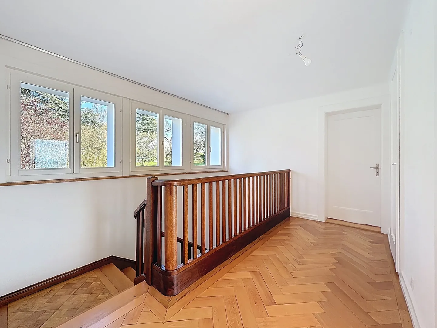 Villa spaziosa a Losanna - Foto 8 di 10