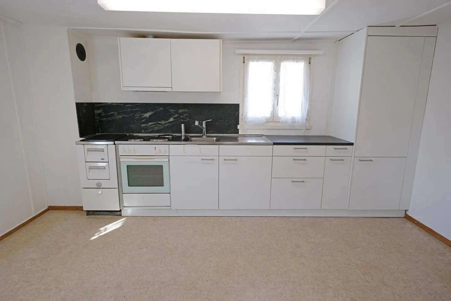 The traditional two-family house in Rabius, in the Grisons Oberland - Photo 8 of 14