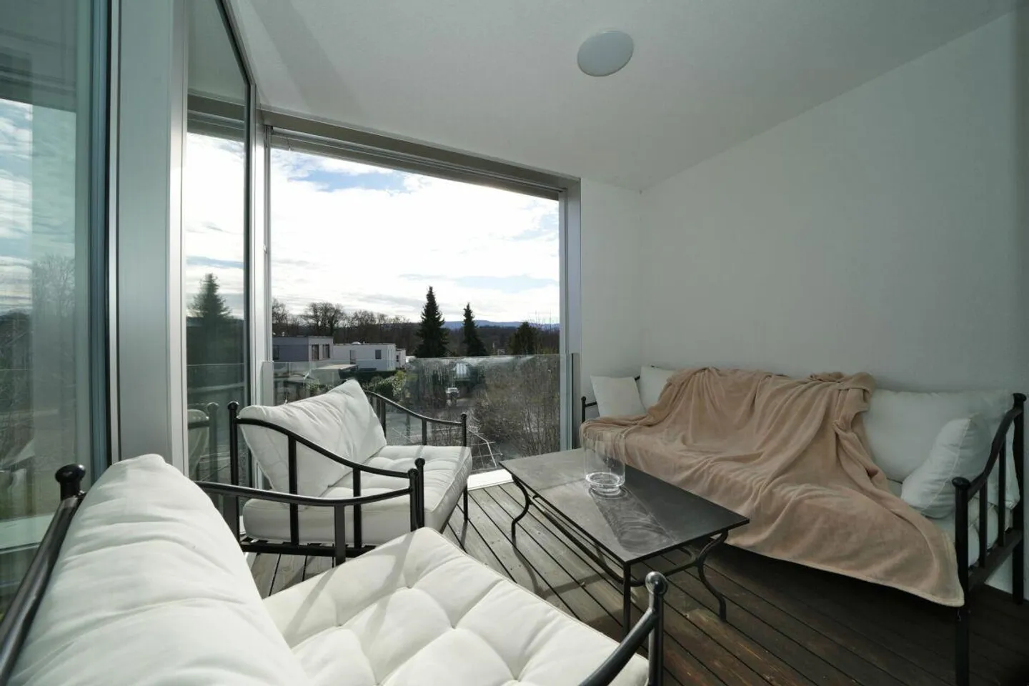 Luxuswohnung mit Büro - Foto 9 von 11
