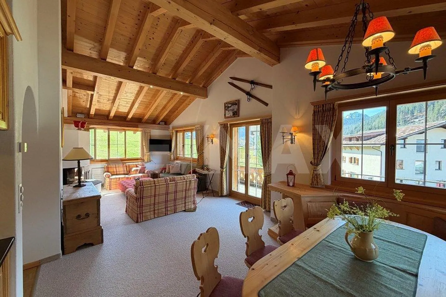 4.5-Room Penthouse Apartment in a Quiet and Central Location in Klo... - Photo 1 of 13