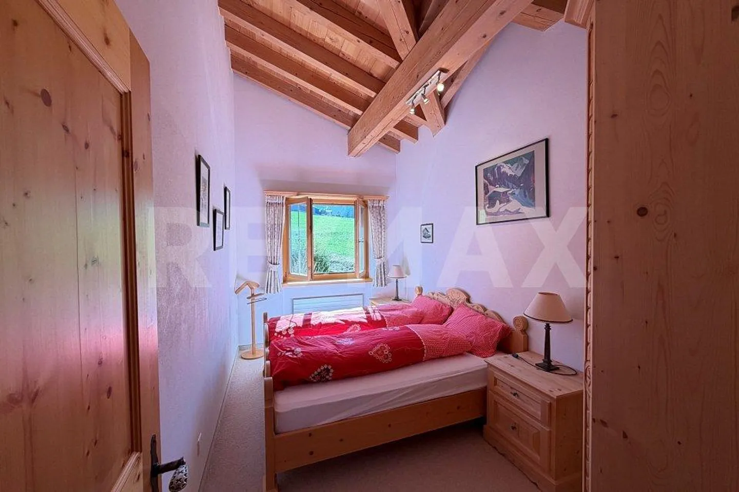 4.5-Room Penthouse Apartment in a Quiet and Central Location in Klo... - Photo 7 of 13