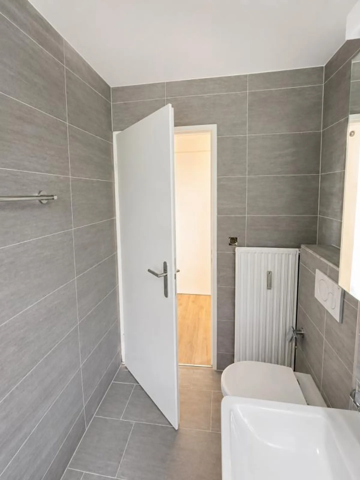 Renovierte Wohnung mit Balkon - Foto 8 von 9