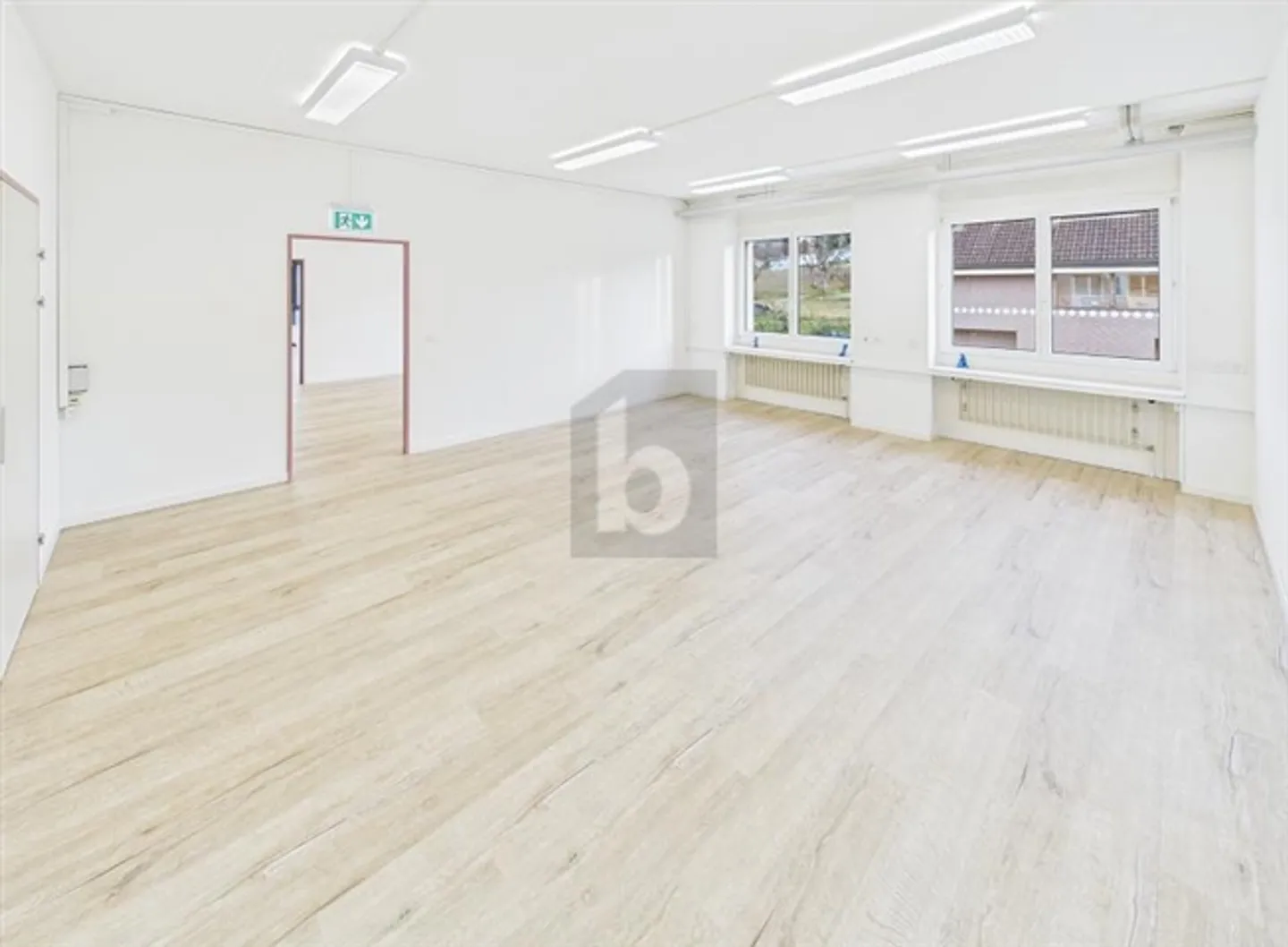 LUMINEUX ET BIEN ACCESSIBLE - Photo 2 sur 4