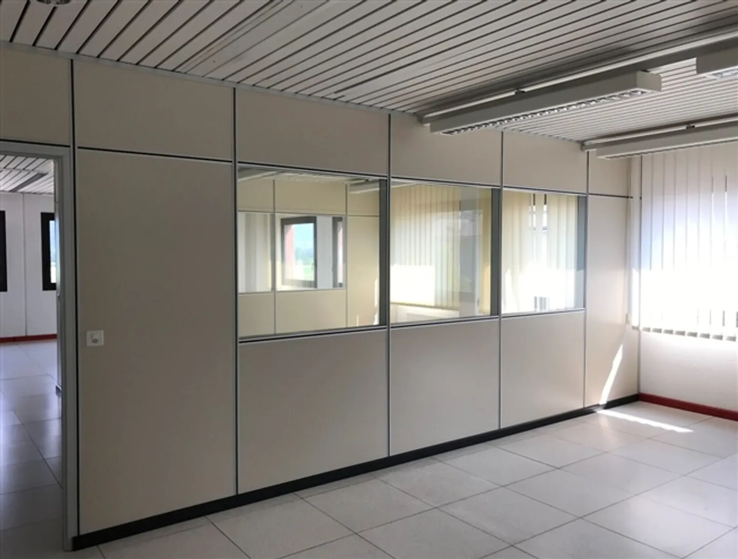 Miete in Cadenazzo Gewerbefläche von ca. 102 m² - Foto 2 von 6