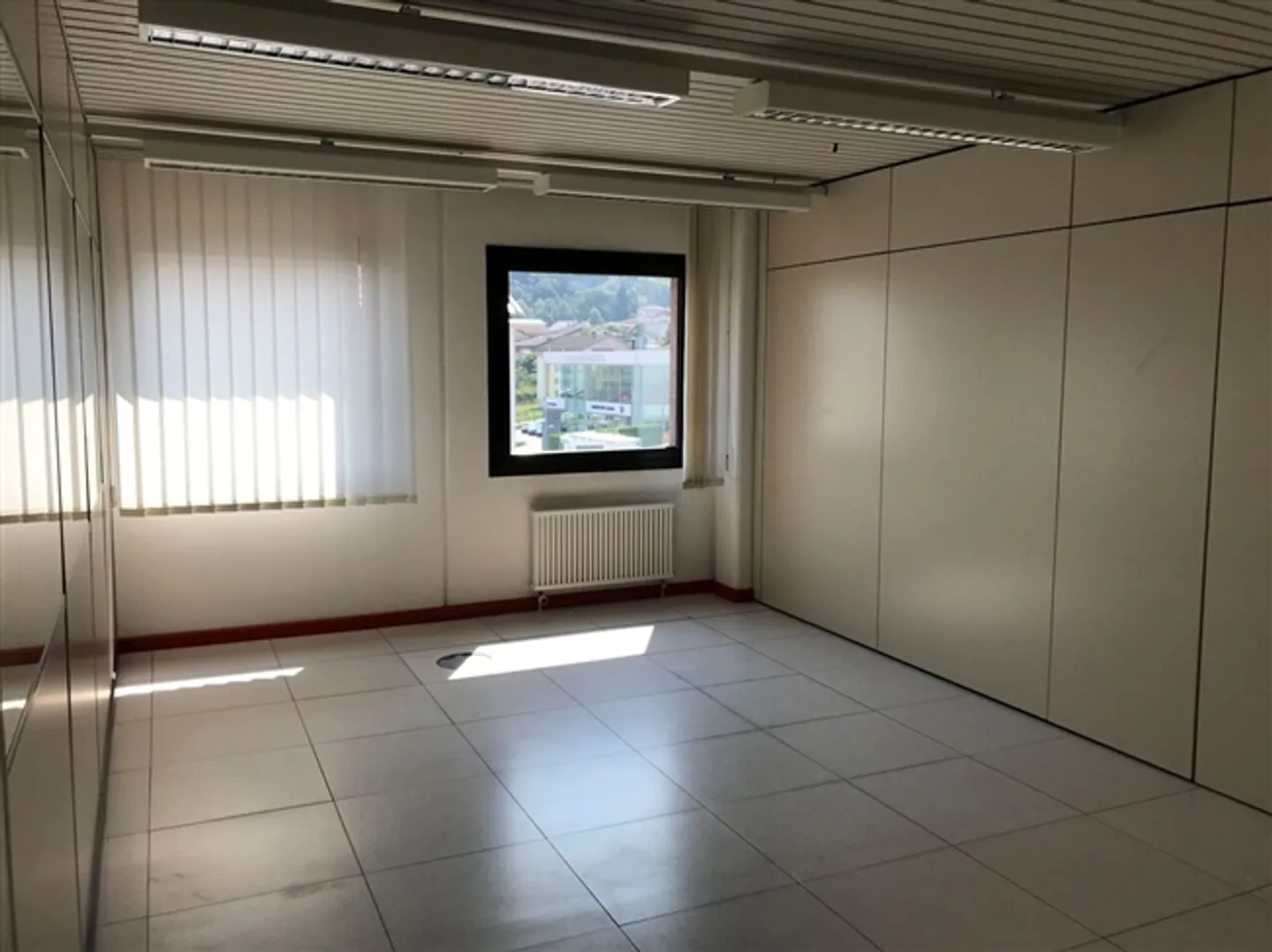 Miete in Cadenazzo Gewerbefläche von ca. 102 m² - Foto 5 von 6