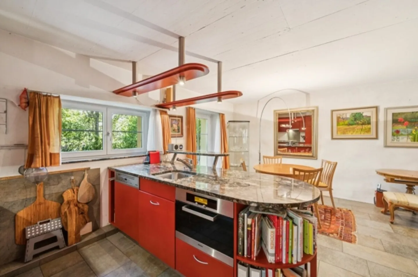 Affascinante casa unifamiliare di 5,5 stanze in posizione rurale - Foto 2 di 13