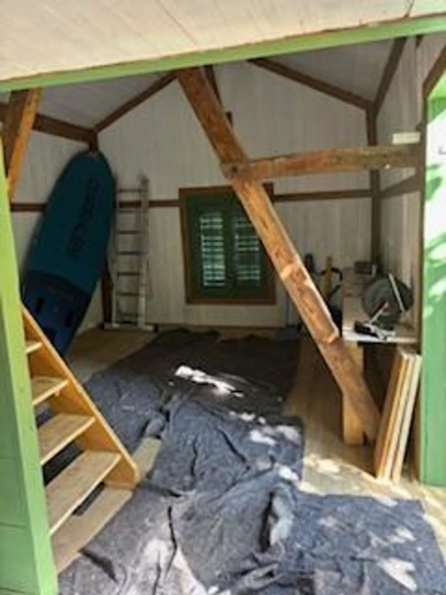 Atelier ou espace de stockage charmant - Photo 3 sur 4