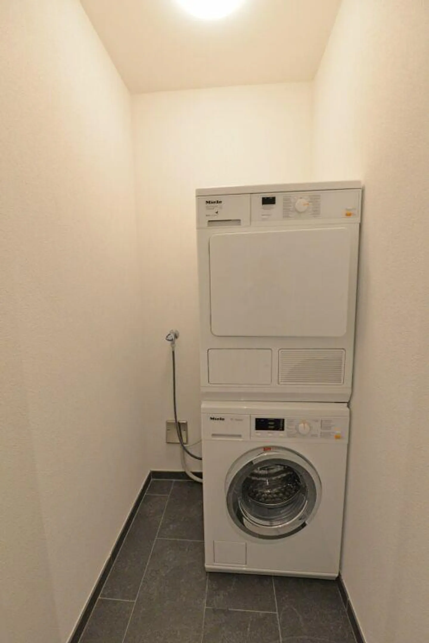 Topmodernes Apartment in zentraler Lage - Foto 9 von 10