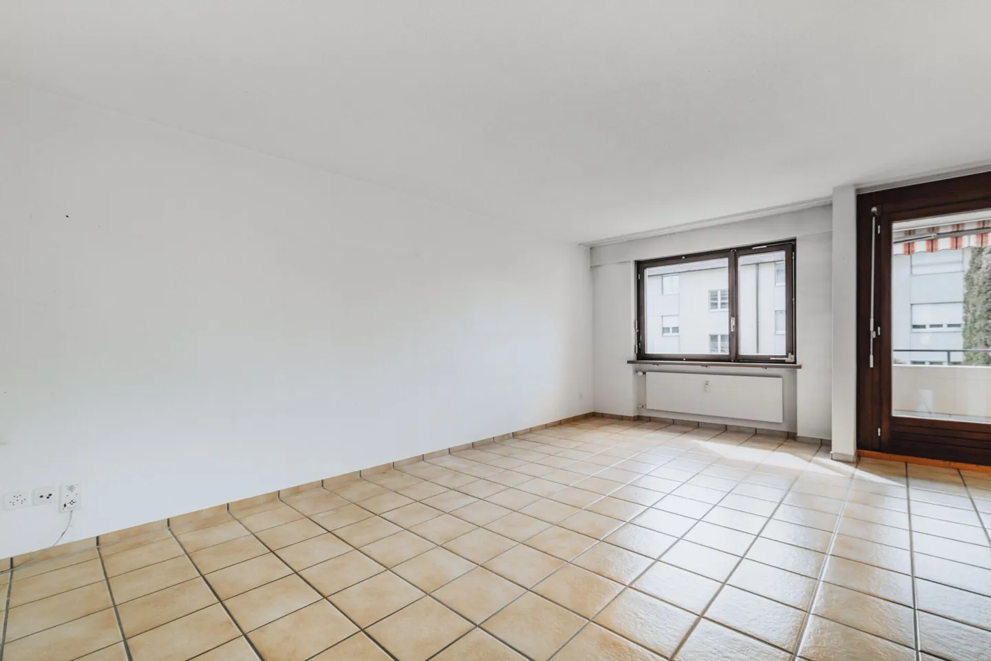 5.5 Room Apartment near Schools, Shopping and Train Station - Photo 10 of 16