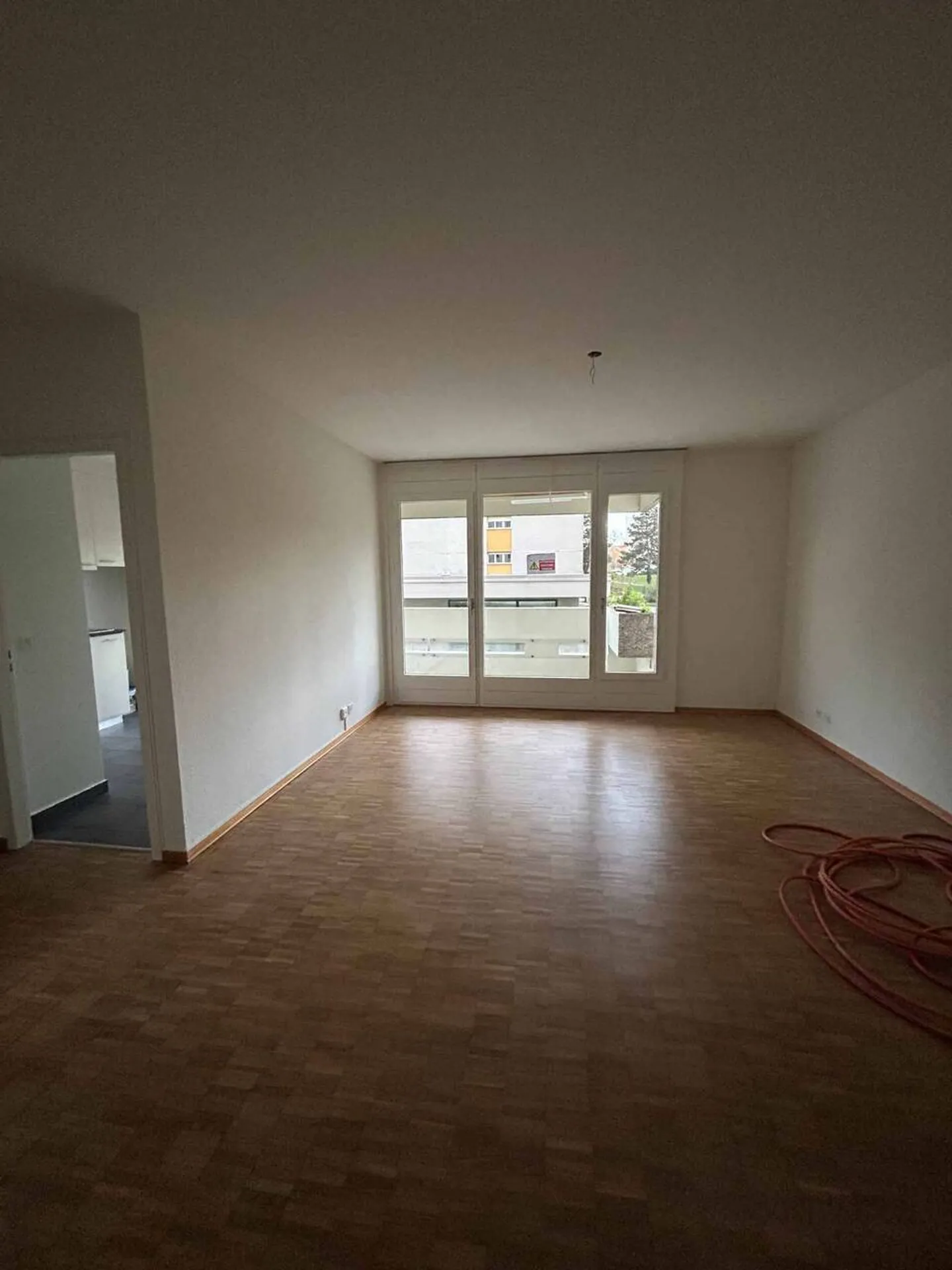 Appartement 2 pièces rénové - Photo 2 sur 5