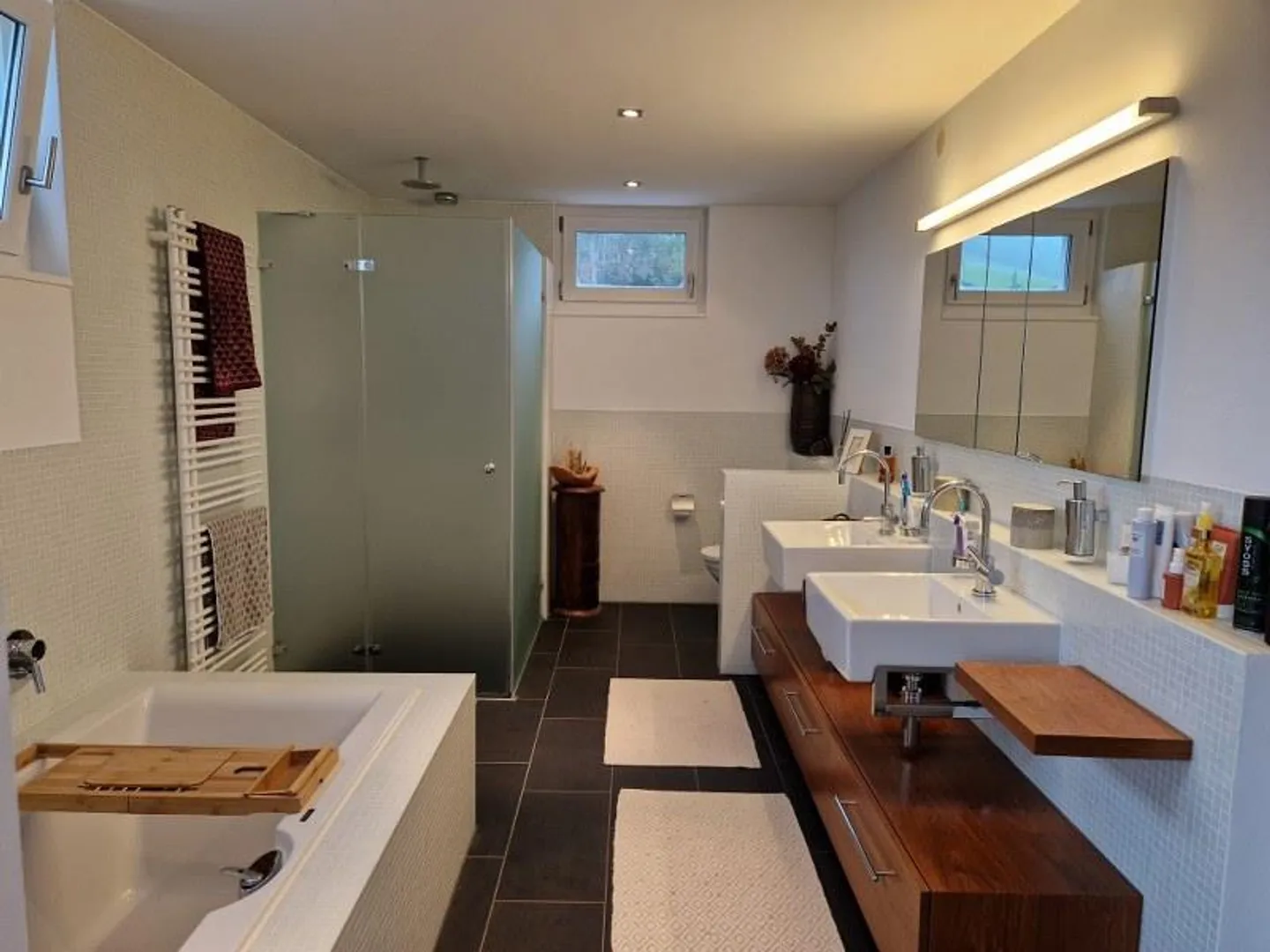 Exclusive Single-Family Home - Photo 14 of 21