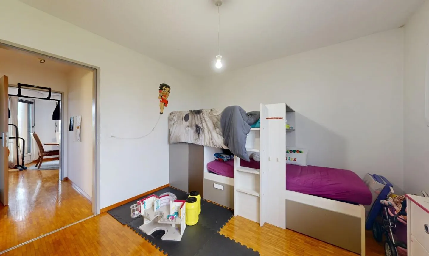 3,5-Zimmer-Wohnung mit Garten in einer grünen Umgebung - Foto 5 von 10